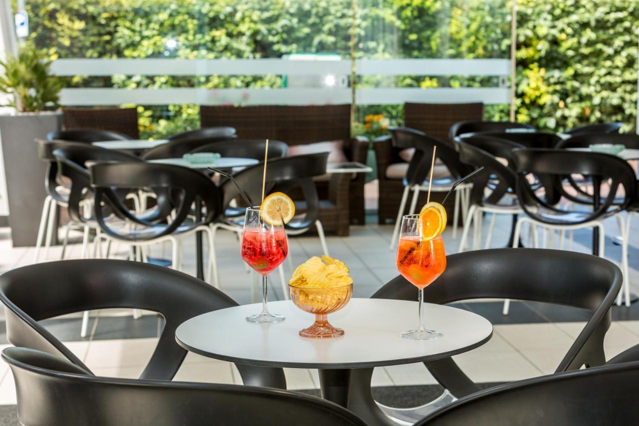 Hotel & Aparthotel Carinthia S Lido di Jesolo Dış mekan fotoğraf