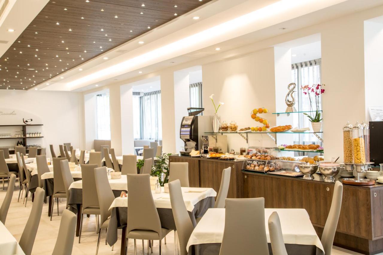 Hotel & Aparthotel Carinthia S Lido di Jesolo Dış mekan fotoğraf