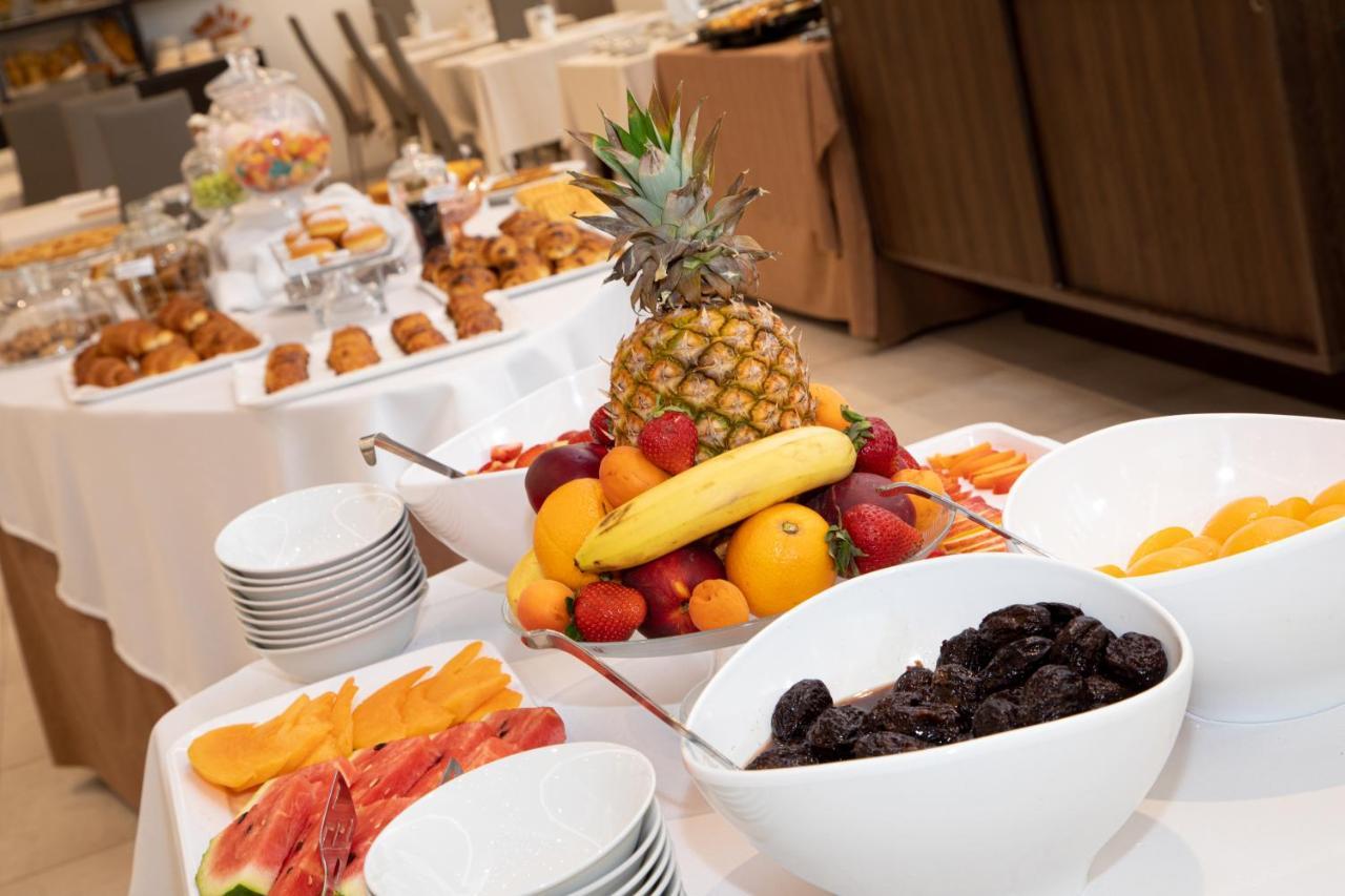 Hotel & Aparthotel Carinthia S Lido di Jesolo Dış mekan fotoğraf