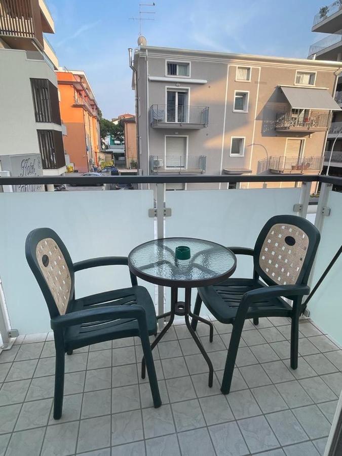 Hotel & Aparthotel Carinthia S Lido di Jesolo Dış mekan fotoğraf