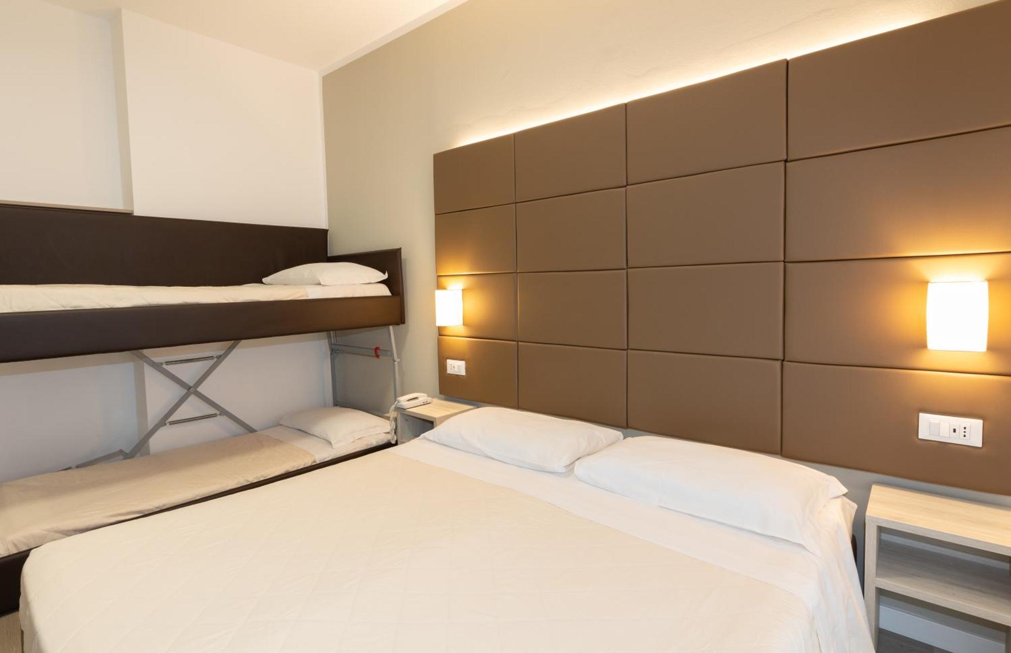 Hotel & Aparthotel Carinthia S Lido di Jesolo Dış mekan fotoğraf